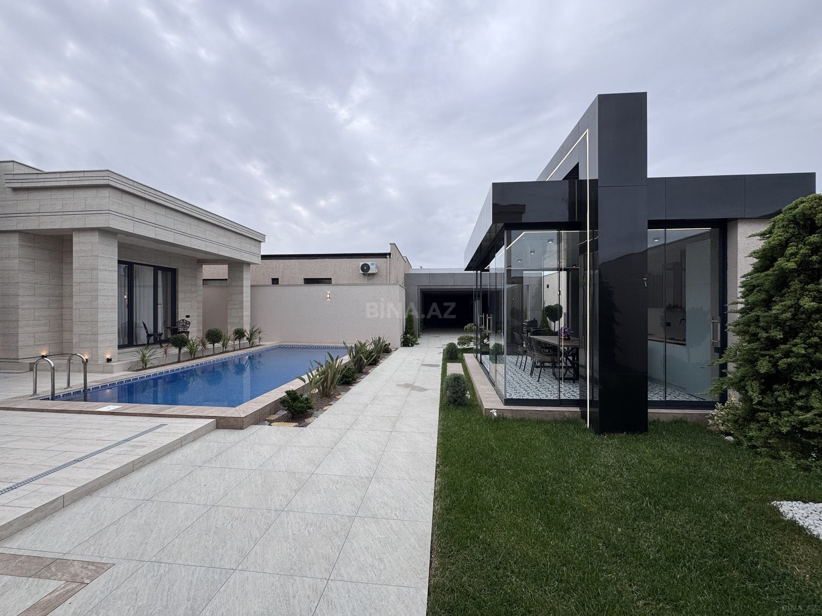 5 otaqlı Həyət evi/Bağ evi, Şüvəlan q., Bakı