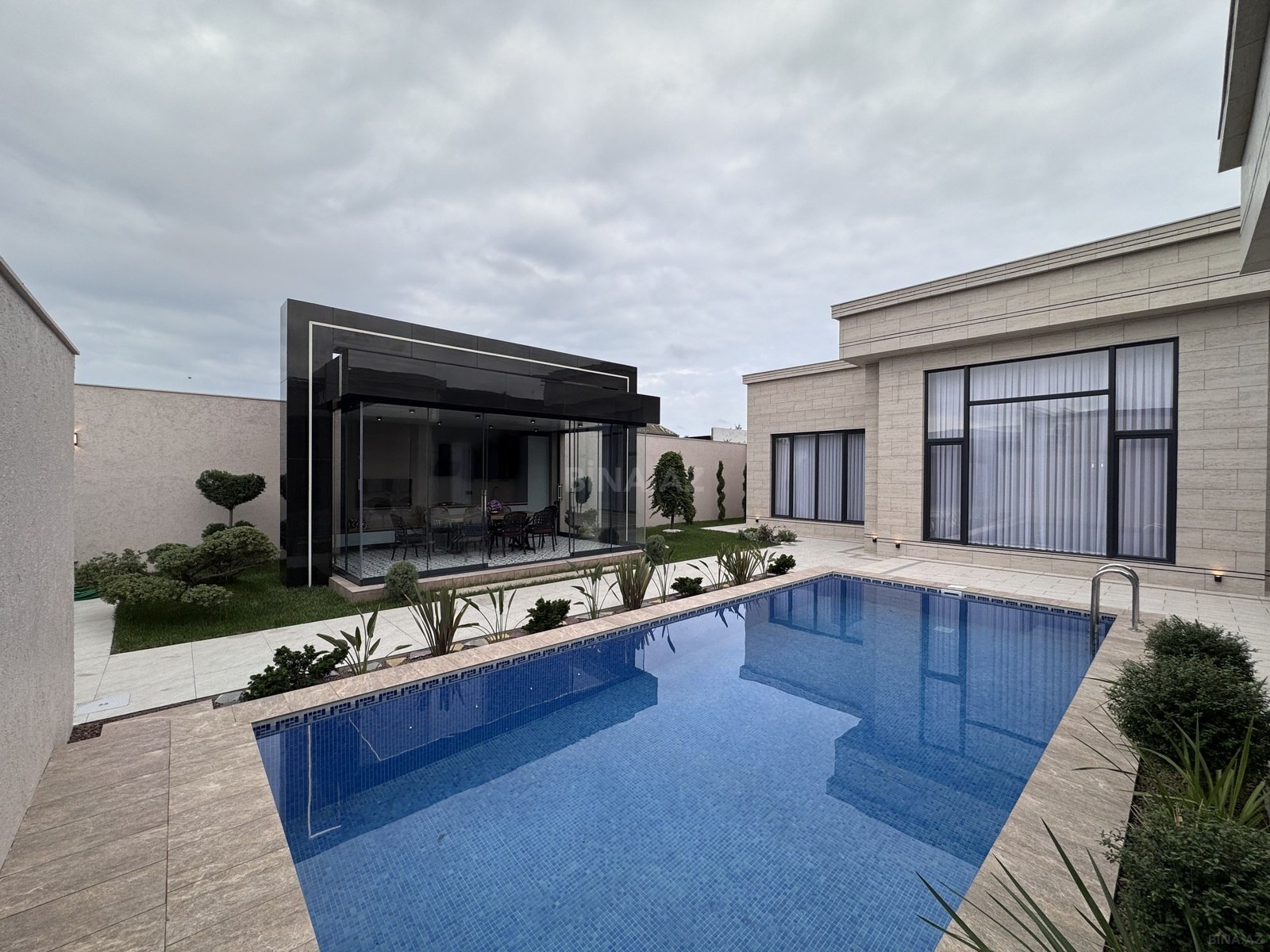 5 otaqlı Həyət evi/Bağ evi, Şüvəlan q., Bakı