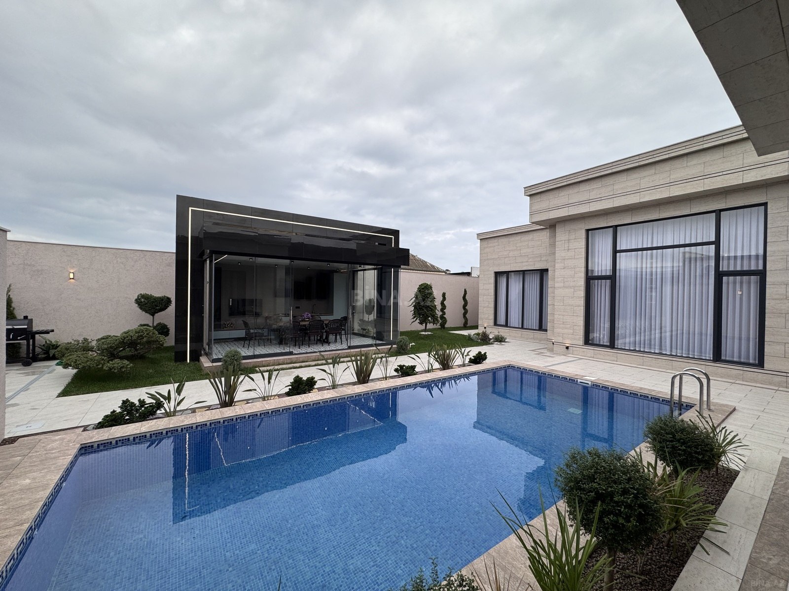 5 otaqlı Həyət evi/Bağ evi, Şüvəlan q., Bakı