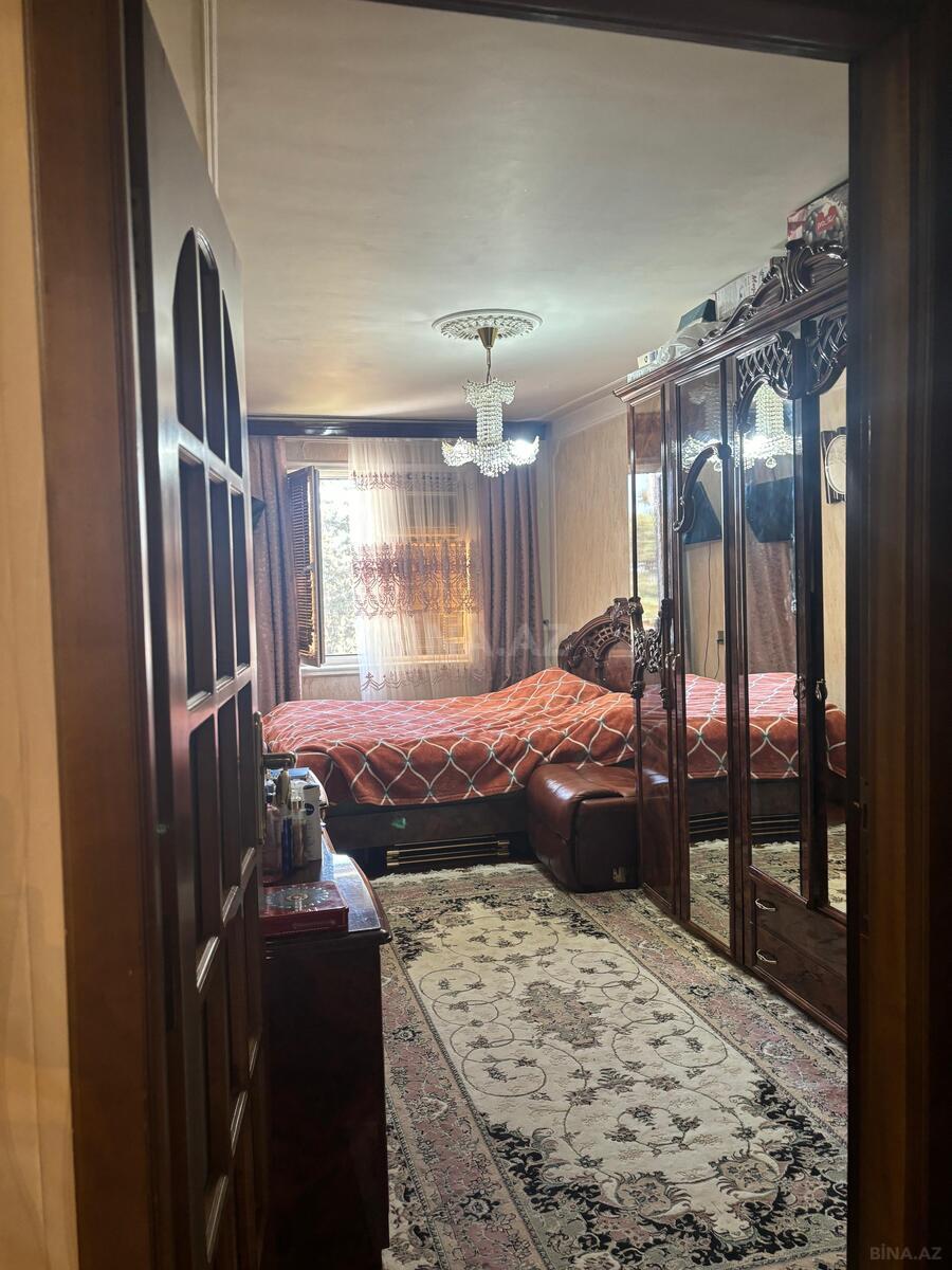 2 otaqlı Köhnə tikili, Neftçilər m., Bakı