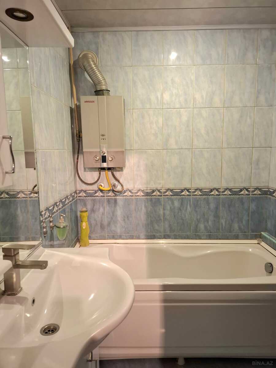 3 otaqlı Köhnə tikili, 28 May m., Bakı