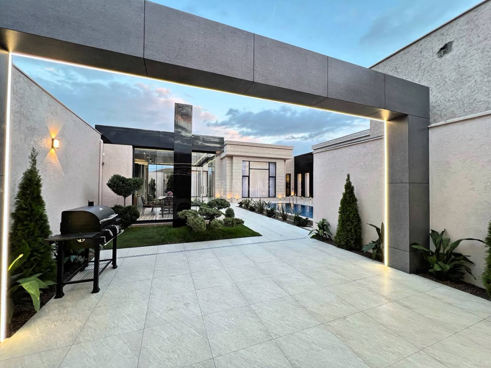 5 otaqlı Həyət evi/Bağ evi, Şüvəlan q., Bakı
