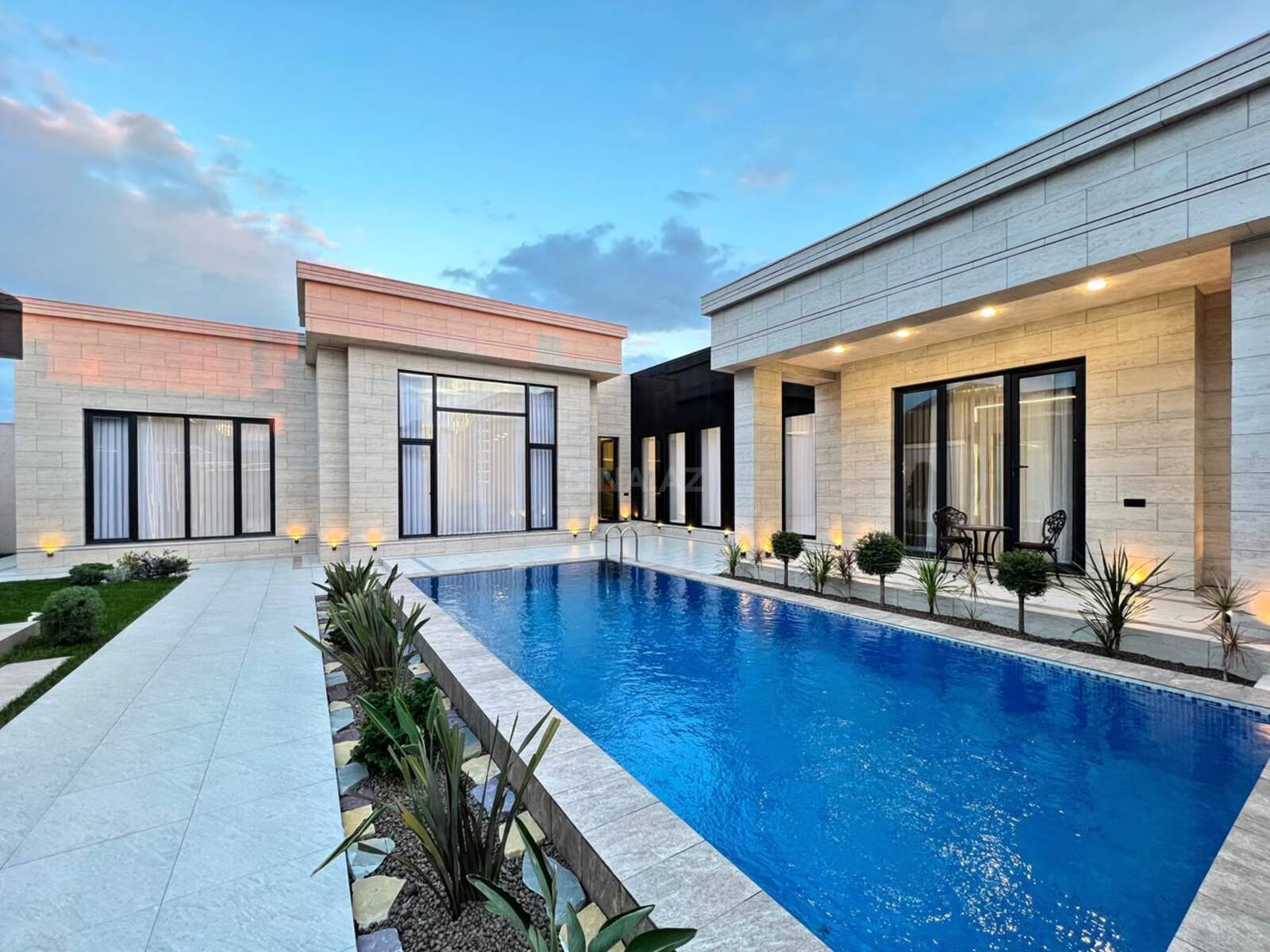 5 otaqlı Həyət evi/Bağ evi, Şüvəlan q., Bakı