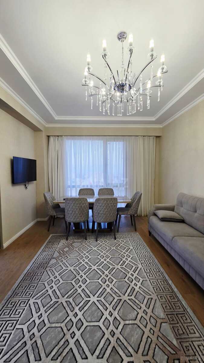 3 otaqlı Yeni tikili, Qara Qarayev m., Bakı