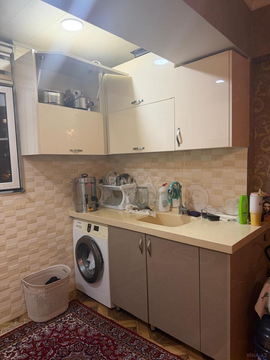 2 otaqlı Köhnə tikili, İnşaatçılar m., Bakı