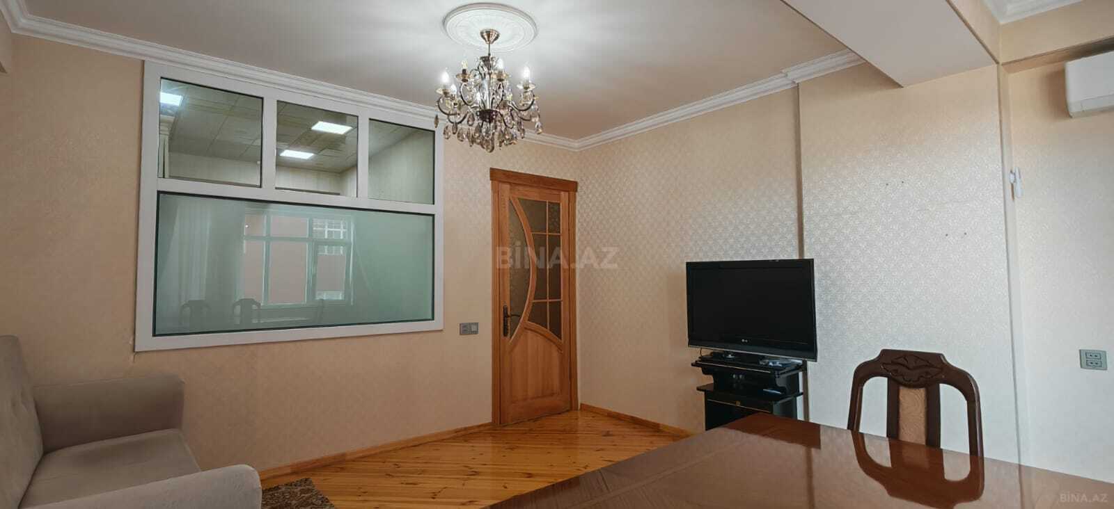 3 otaqlı Yeni tikili, Nizami r., Bakı