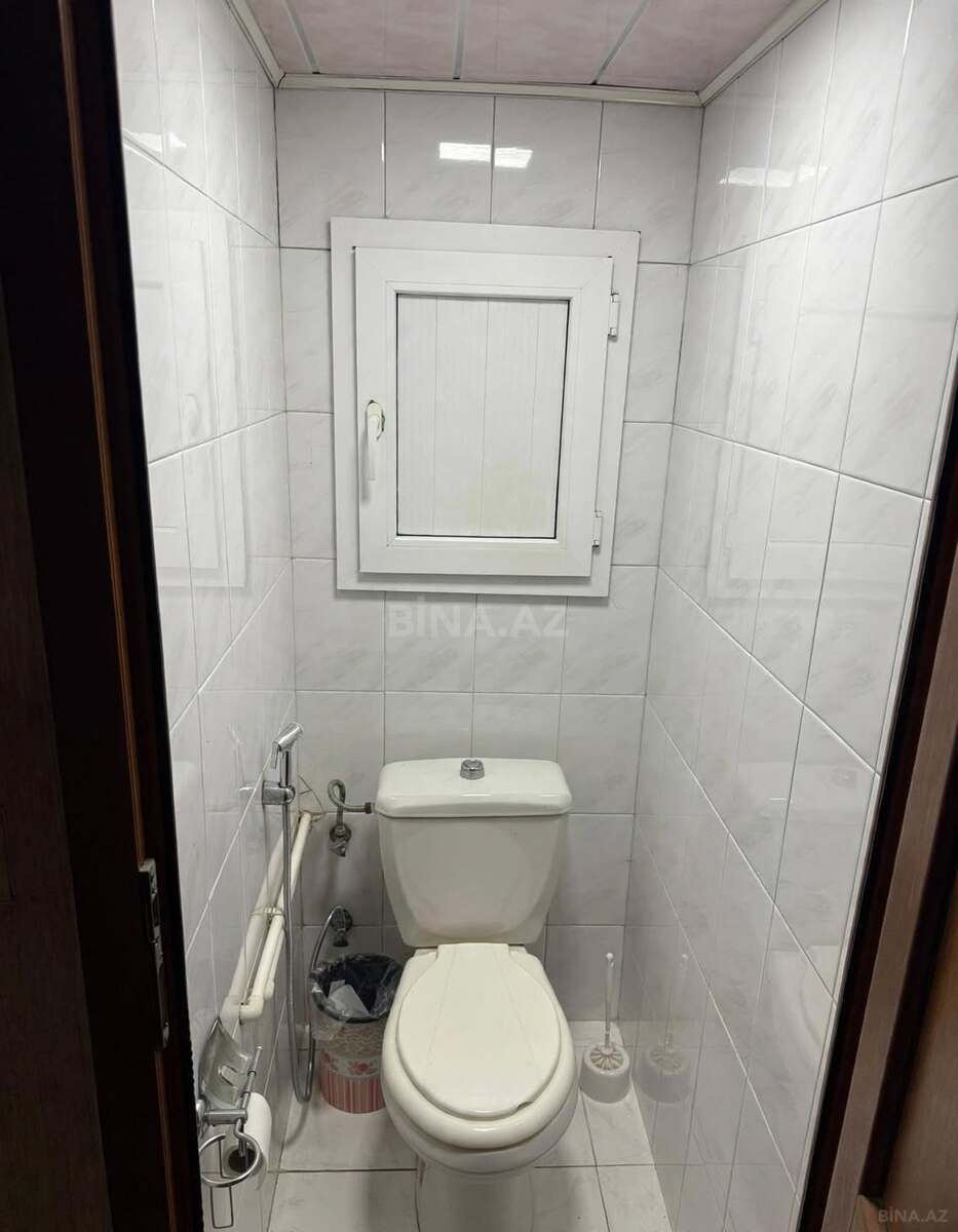 3 otaqlı Köhnə tikili, Memar Əcəmi m., Bakı