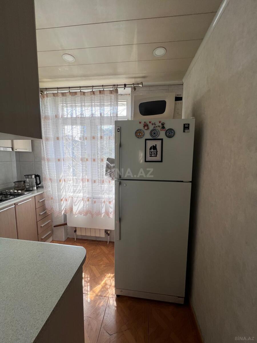 3 otaqlı Köhnə tikili, İnşaatçılar m., Bakı