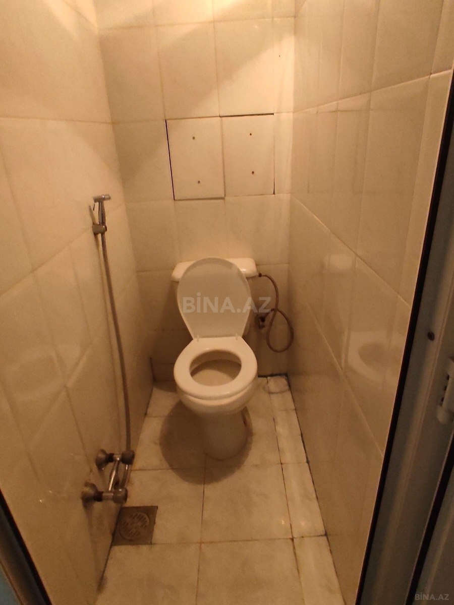3 otaqlı Köhnə tikili, Bakıxanov q., Bakı