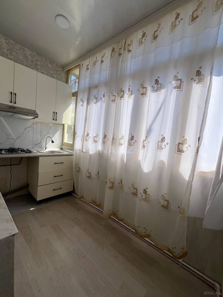 2 otaqlı Köhnə tikili, Memar Əcəmi m., Bakı