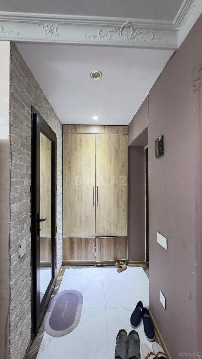 2 otaqlı Köhnə tikili, Neftçilər m., Bakı