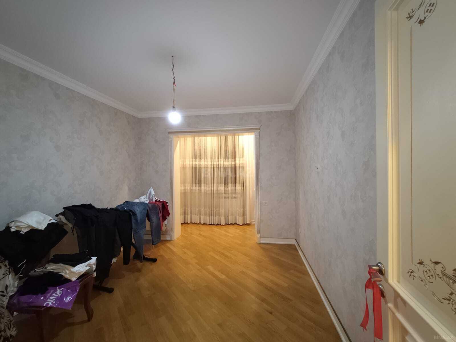 5 otaqlı Köhnə tikili, Azadlıq Prospekti m., Bakı