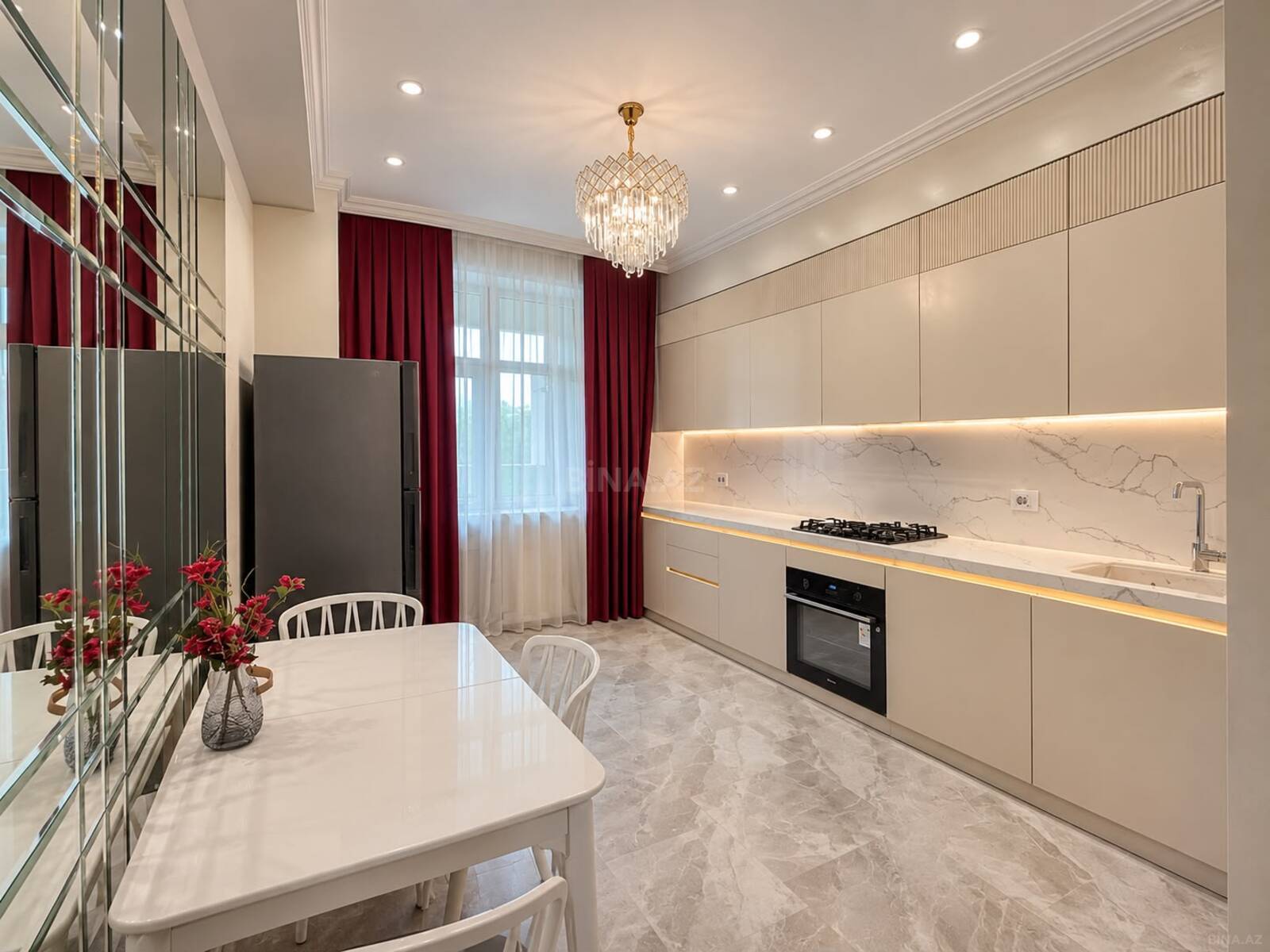 3 otaqlı Yeni tikili, 28 May m., Bakı