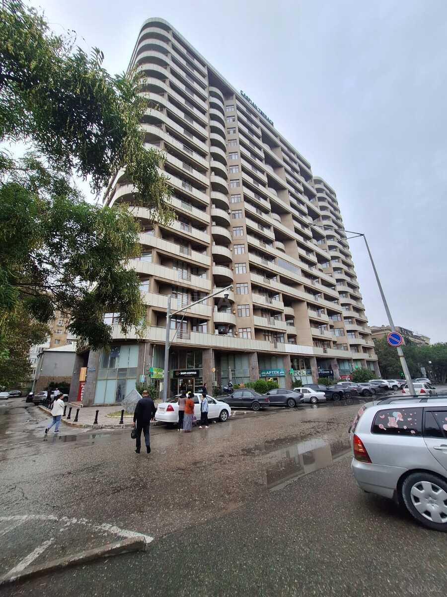 3 otaqlı Yeni tikili, Elmlər Akademiyası m., Bakı