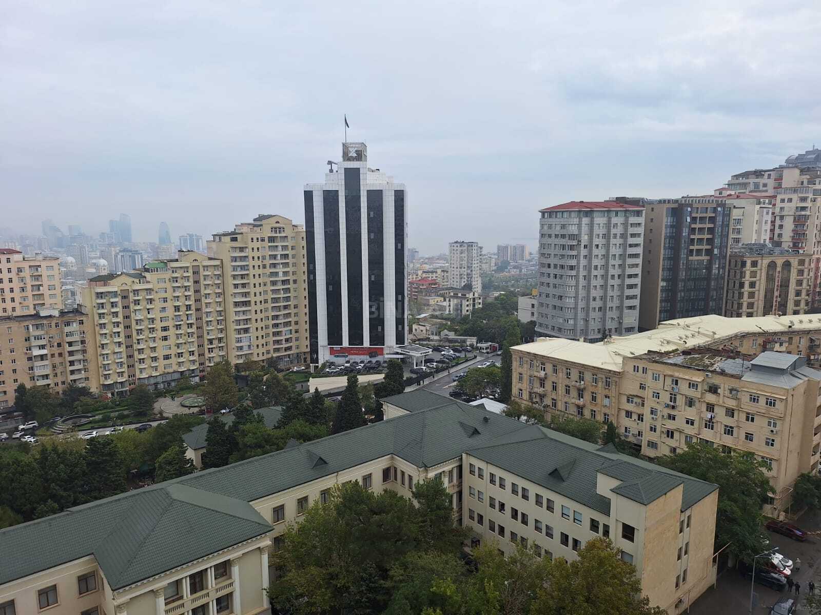 3 otaqlı Yeni tikili, Elmlər Akademiyası m., Bakı