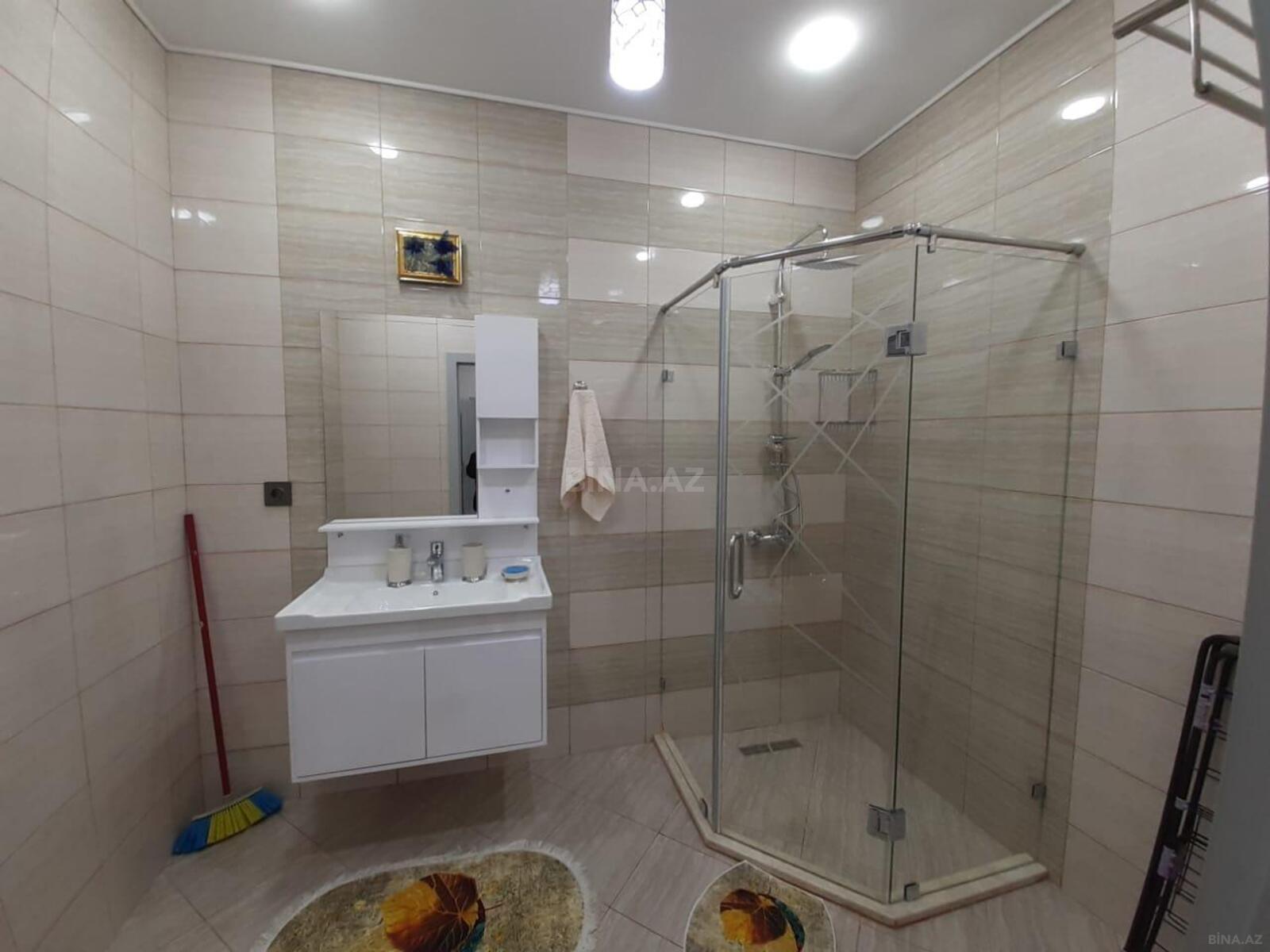 2 otaqlı Yeni tikili, 8 Noyabr m., Bakı