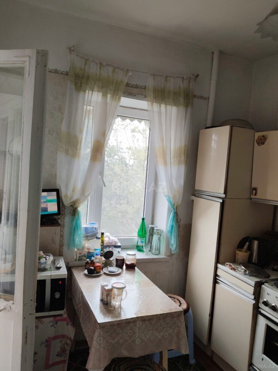 3 otaqlı Köhnə tikili, Köhnə Günəşli q., Bakı