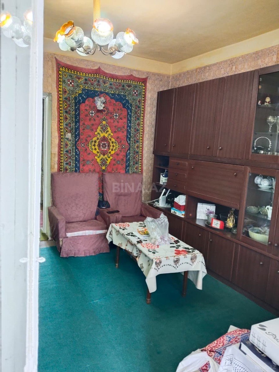 3 otaqlı Köhnə tikili, Köhnə Günəşli q., Bakı