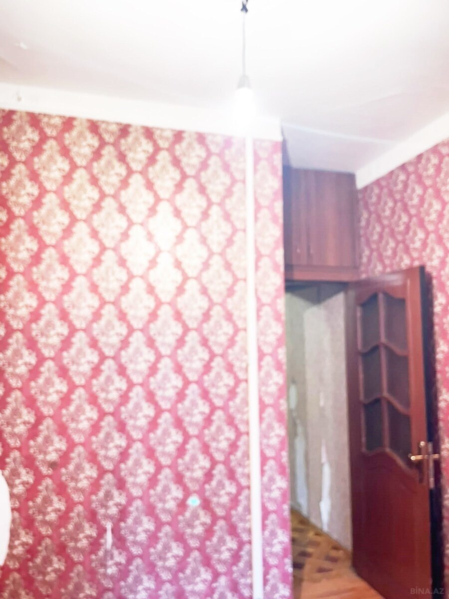 2 otaqlı Köhnə tikili, 8-ci mikrorayon q., Bakı
