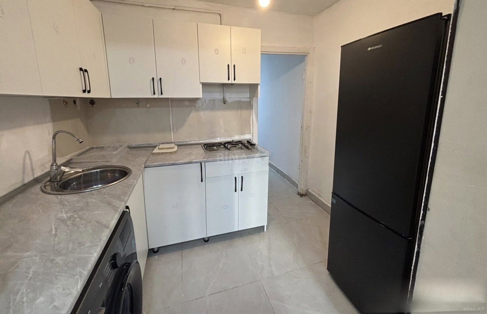 2 otaqlı Köhnə tikili, Elmlər Akademiyası m., Bakı