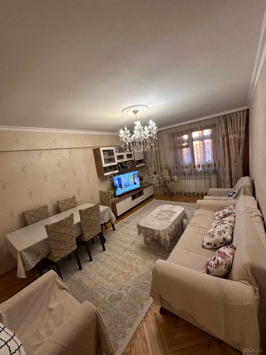 3 otaqlı Köhnə tikili, Əhmədli m., Bakı