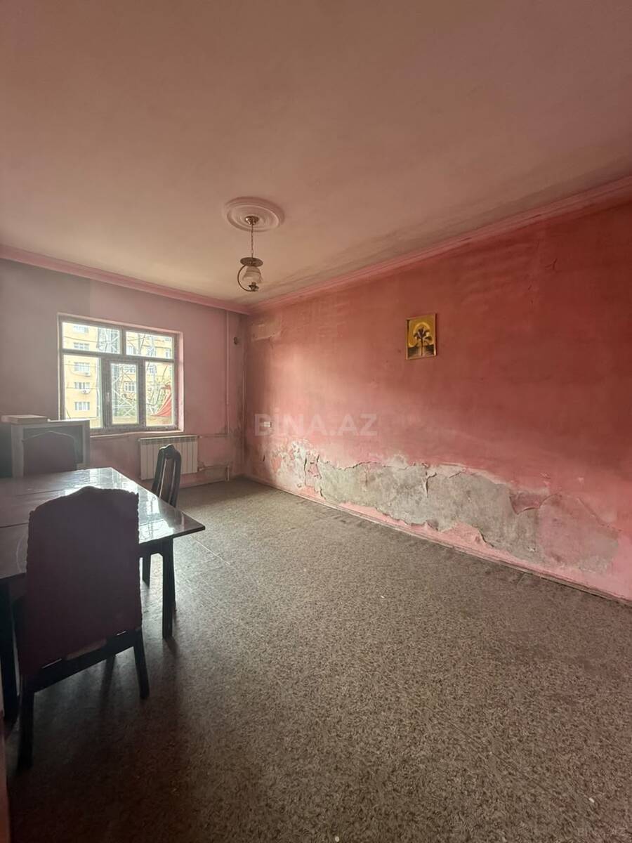 3 otaqlı Köhnə tikili, Yeni Günəşli q., Bakı