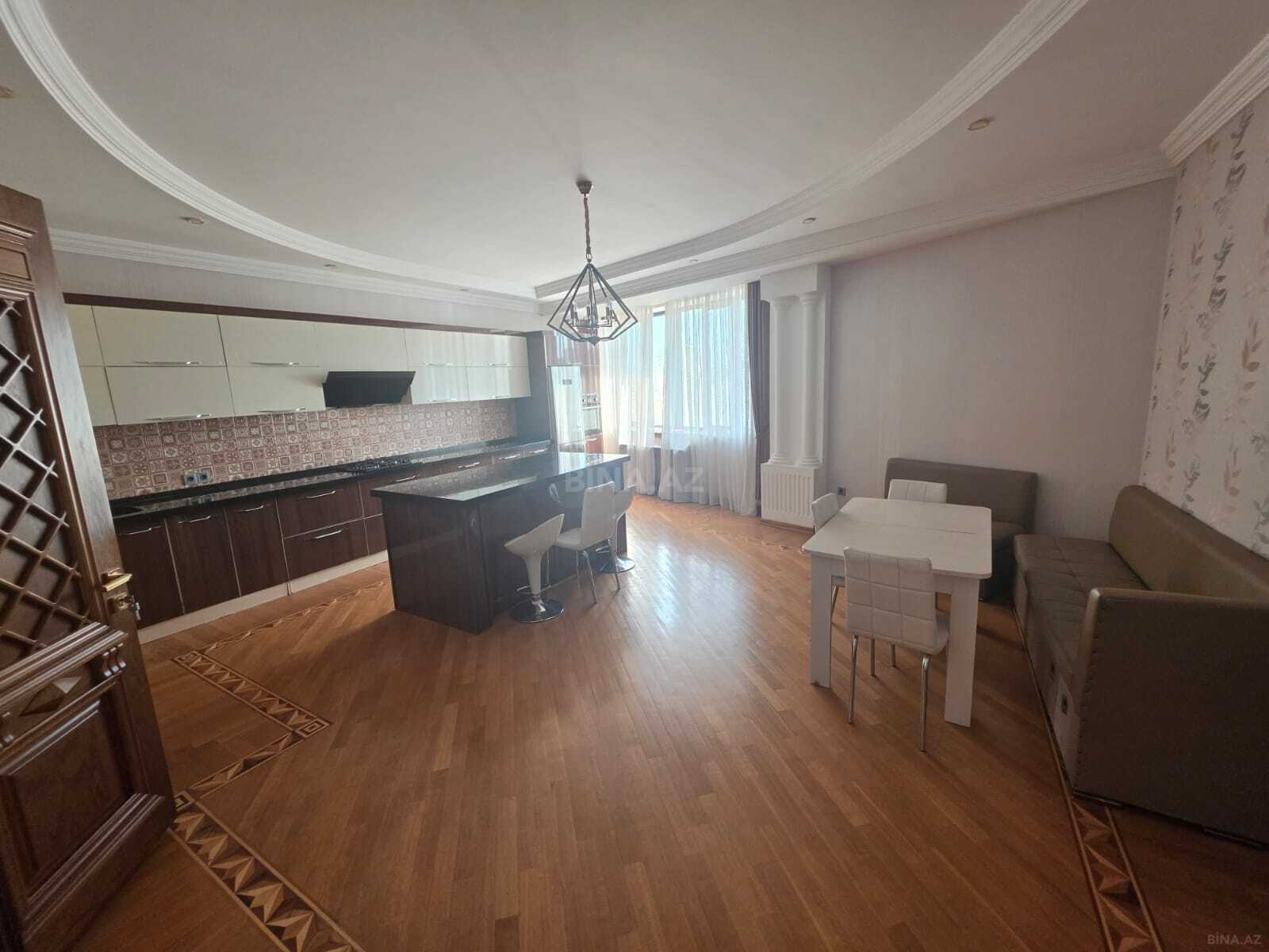 3 otaqlı Yeni tikili, Nizami m., Bakı
