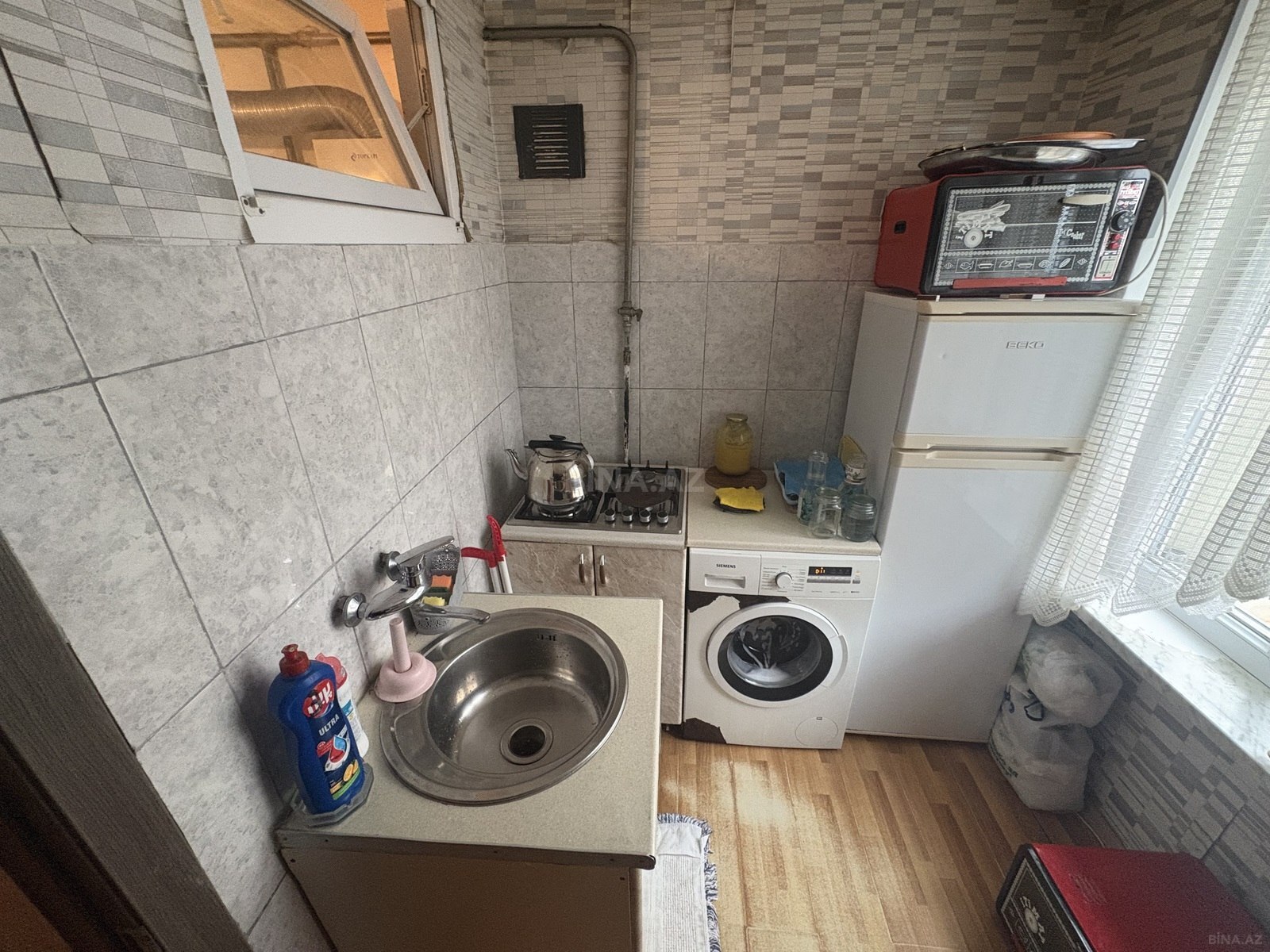2 otaqlı Köhnə tikili, Şah İsmayıl Xətai m., Bakı