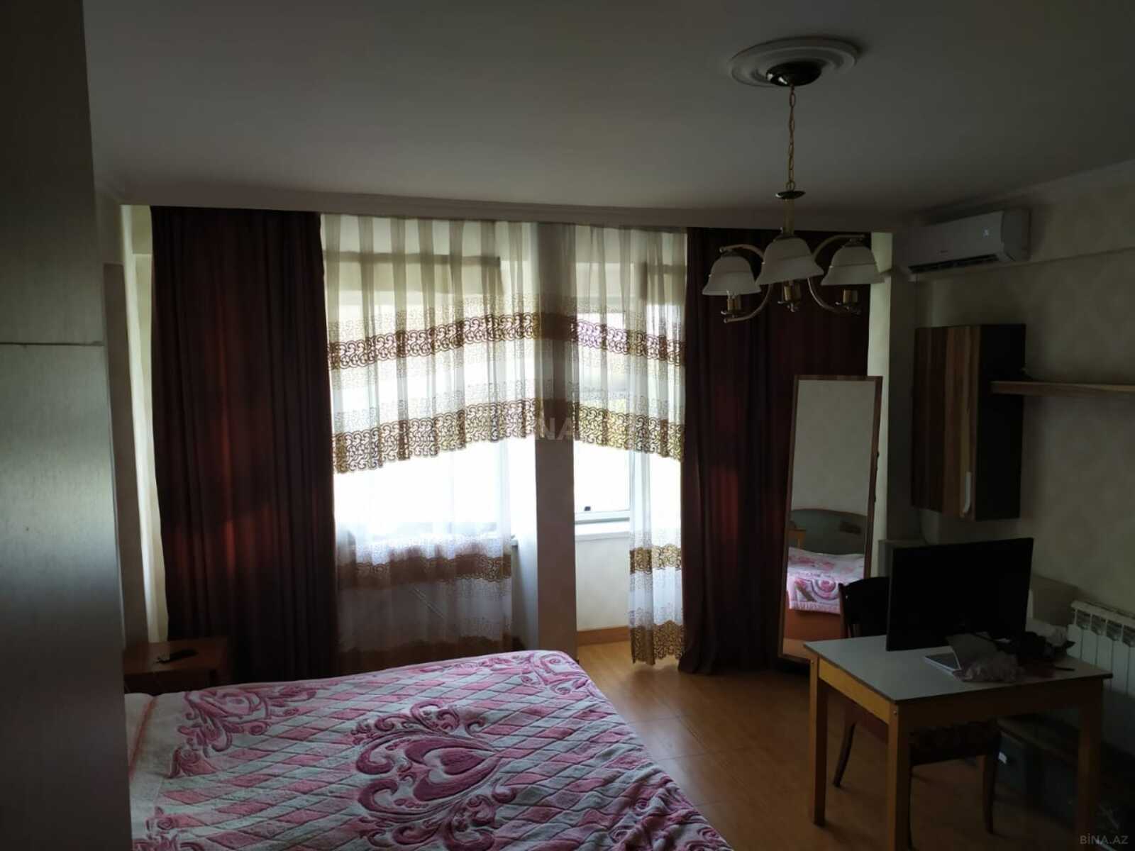 3 otaqlı Köhnə tikili, Sahil m., Bakı
