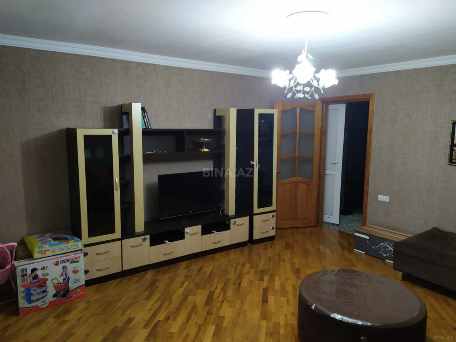 3 otaqlı Köhnə tikili, Sahil m., Bakı