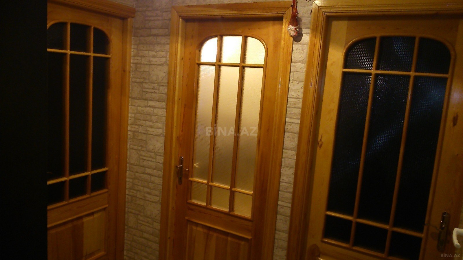 3 otaqlı Köhnə tikili, Həzi Aslanov m., Bakı