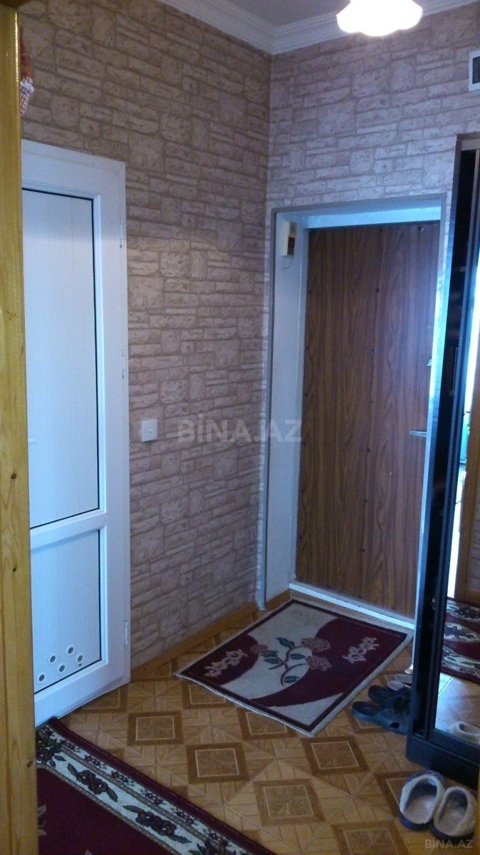 3 otaqlı Köhnə tikili, Həzi Aslanov m., Bakı