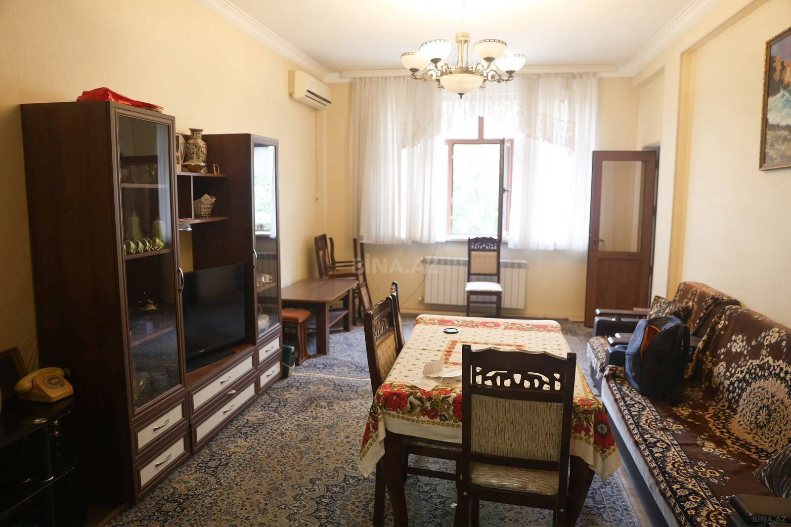 2 otaqlı Köhnə tikili, 20 Yanvar m., Bakı