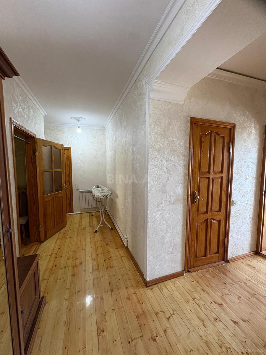 4 otaqlı Yeni tikili, 3-cü mikrorayon q., Bakı