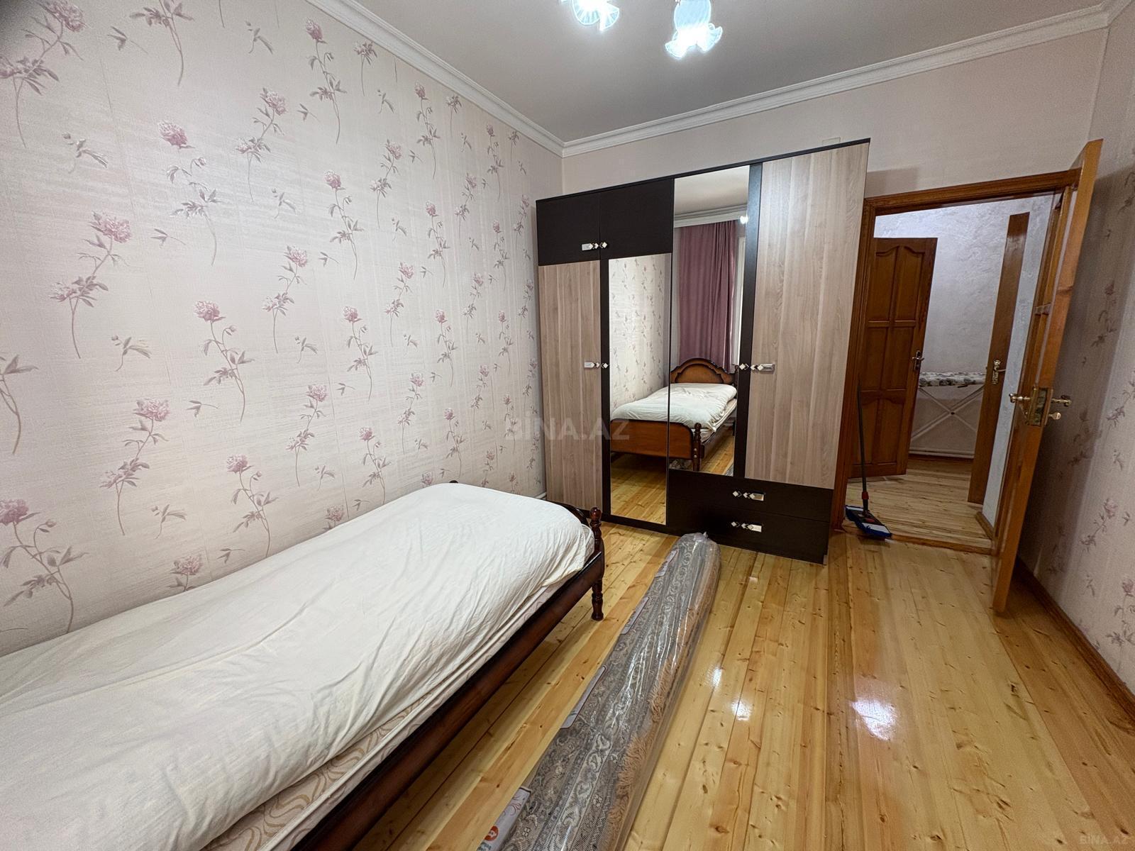 4 otaqlı Yeni tikili, 3-cü mikrorayon q., Bakı