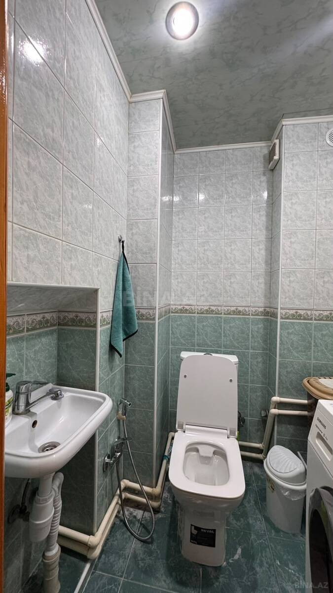 4 otaqlı Yeni tikili, 3-cü mikrorayon q., Bakı