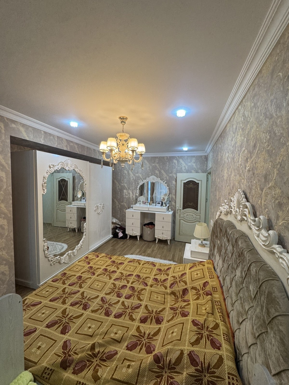 3 otaqlı Yeni tikili, Bakıxanov q., Bakı