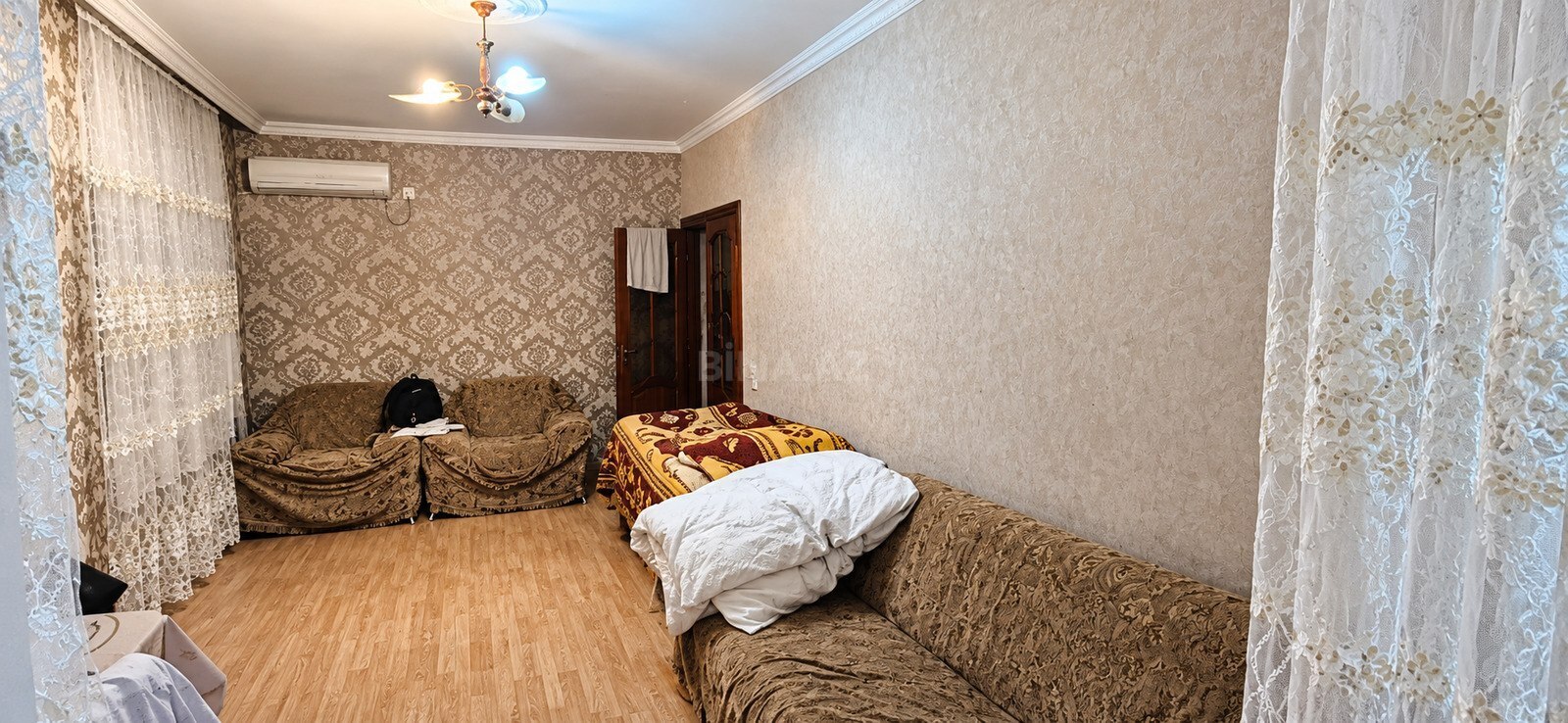 2 otaqlı Köhnə tikili, Xalqlar Dostluğu m., Bakı