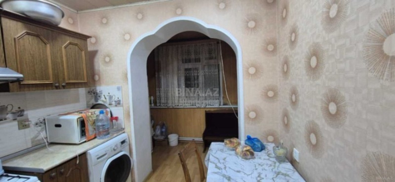 2 otaqlı Köhnə tikili, Xalqlar Dostluğu m., Bakı