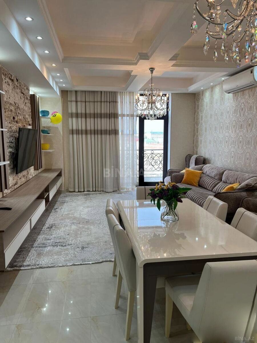 3 otaqlı Yeni tikili, Şah İsmayıl Xətai m., Bakı