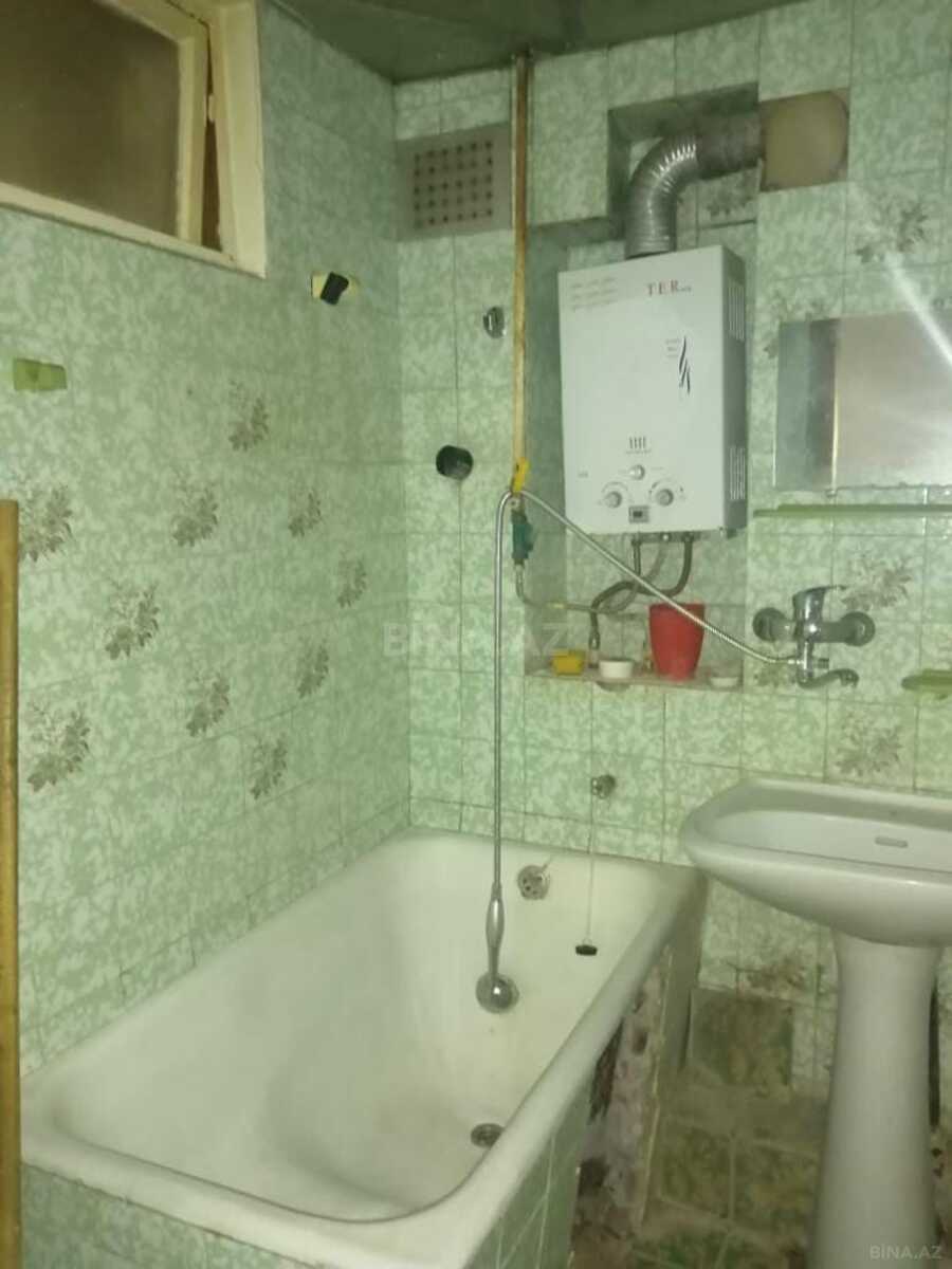 3 otaqlı Köhnə tikili, Elmlər Akademiyası m., Bakı