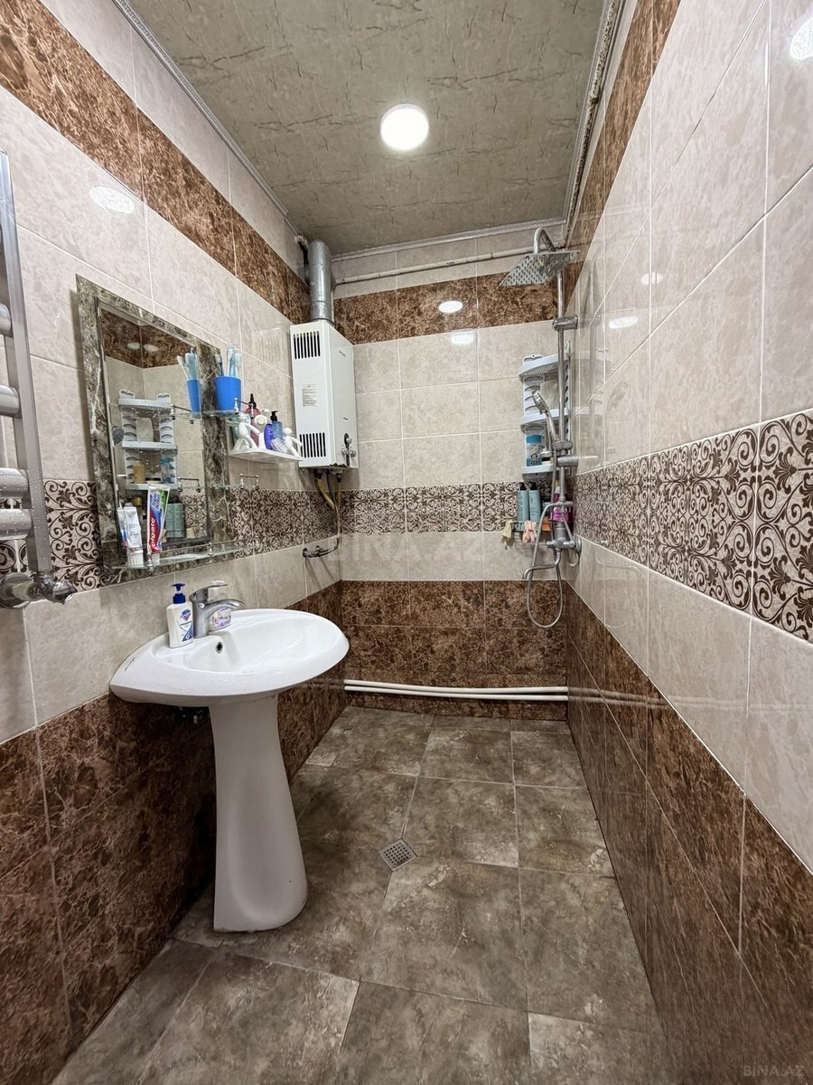 2 otaqlı Köhnə tikili, Xalqlar Dostluğu m., Bakı