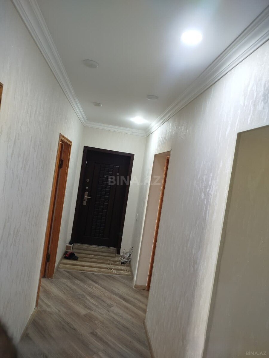 3 otaqlı Köhnə tikili, Xalqlar Dostluğu m., Bakı