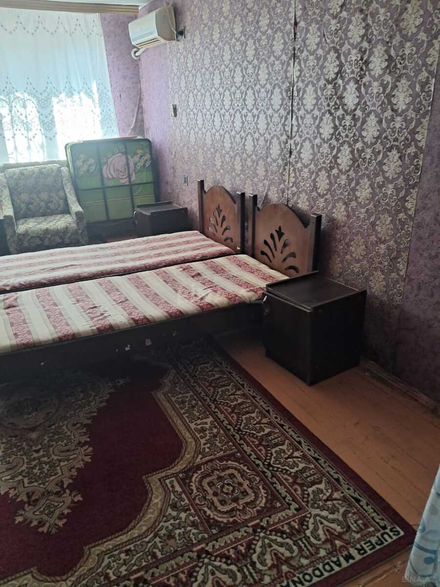 3 otaqlı Köhnə tikili, Neftçilər m., Bakı