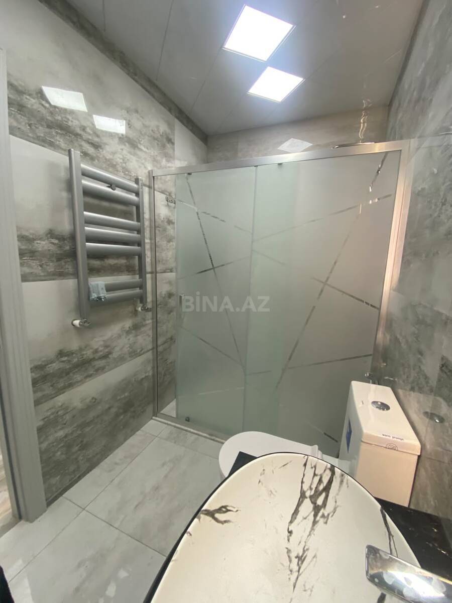 3 otaqlı Köhnə tikili, Xalqlar Dostluğu m., Bakı