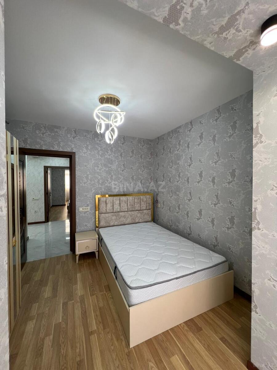 5 otaqlı Köhnə tikili, Əhmədli m., Bakı