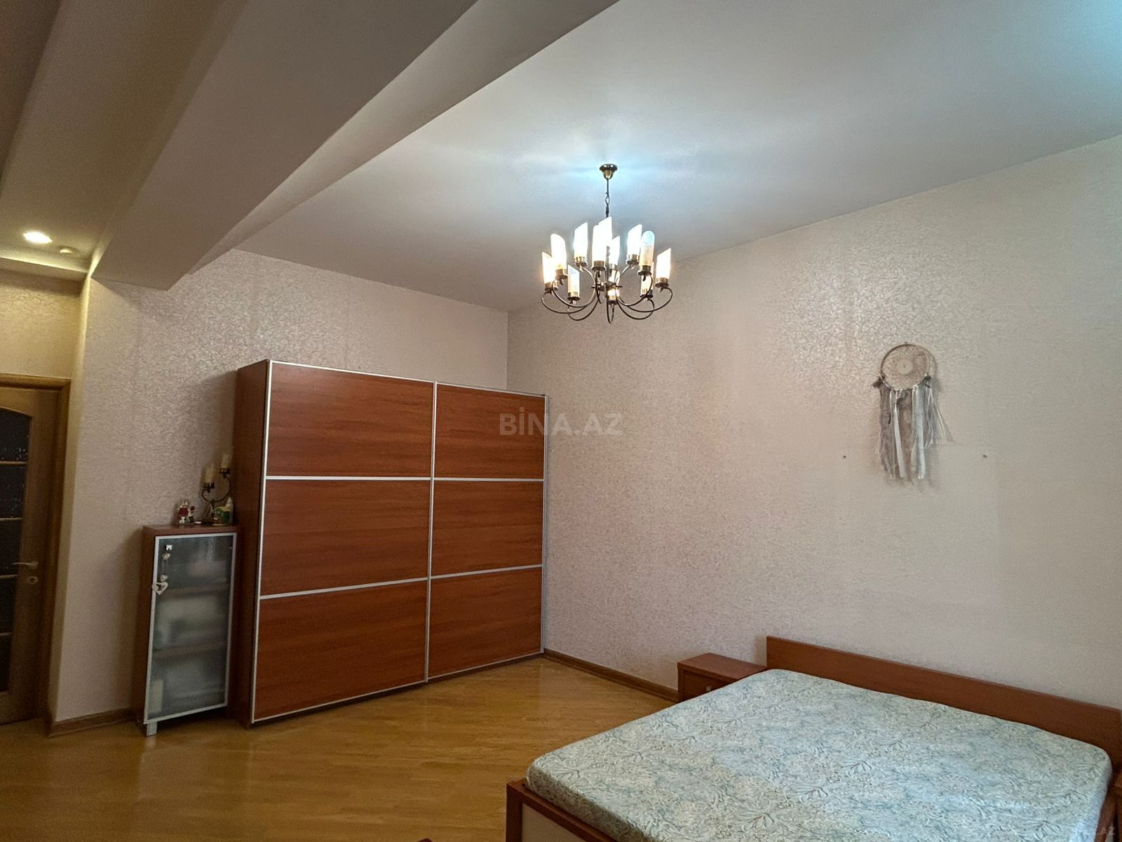 4 otaqlı Yeni tikili, Nizami m., Bakı