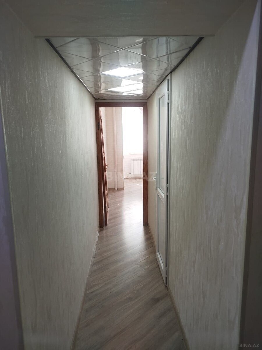 3 otaqlı Köhnə tikili, Xalqlar Dostluğu m., Bakı