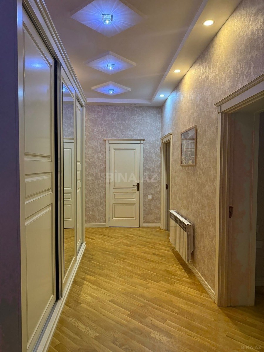 3 otaqlı Yeni tikili, Şah İsmayıl Xətai m., Bakı