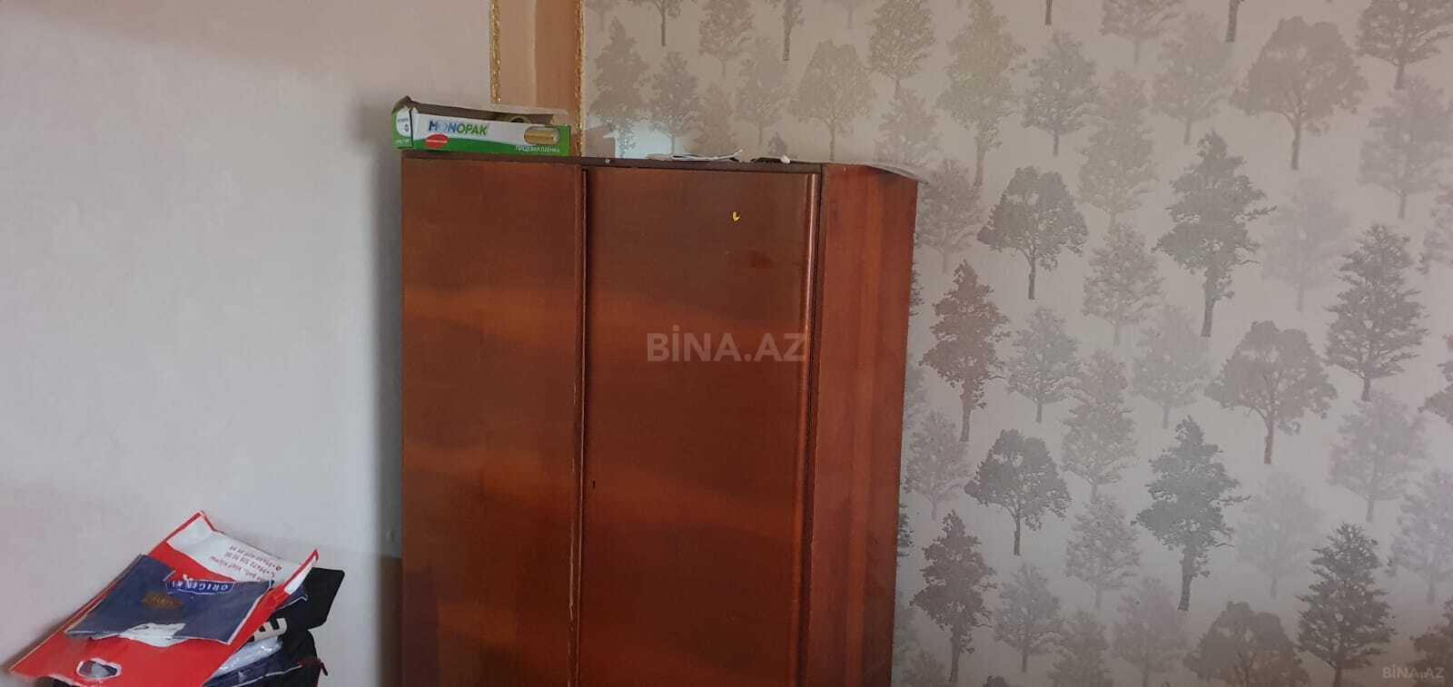 3 otaqlı Köhnə tikili, Bakıxanov q., Bakı
